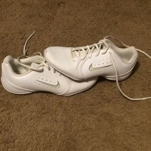 Nike cheer shoes